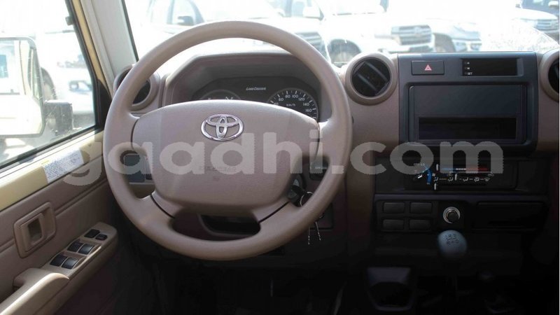 Big with watermark toyota land cruiser somalia import dubai 3969