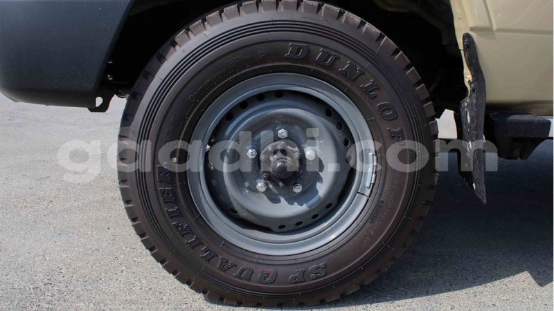Big with watermark toyota land cruiser somalia import dubai 3969