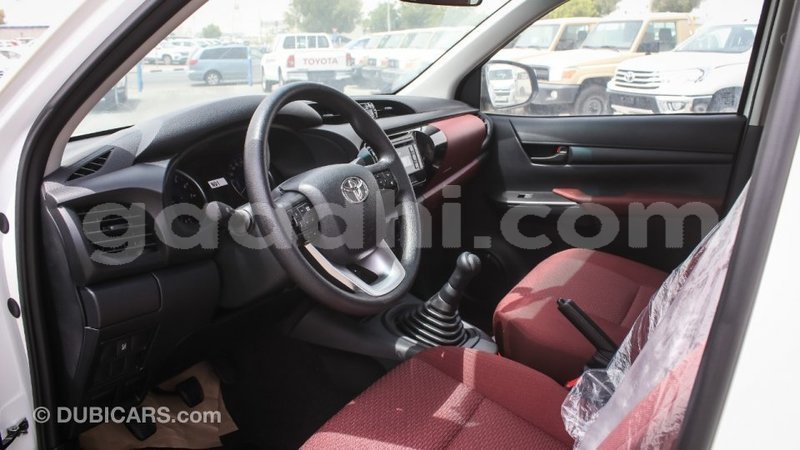 Big with watermark toyota hilux somalia import dubai 3973