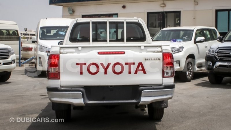 Big with watermark toyota hilux somalia import dubai 3973