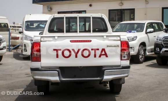 Buy Import Toyota Hilux White Car in Import - Dubai in Somalia Buy Import Toyota Hilux White Car in Import - Dubai in Somalia