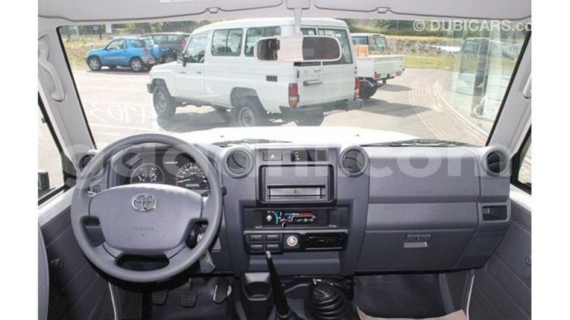 Big with watermark toyota land cruiser somalia import dubai 3980