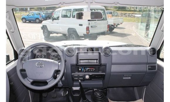 Buy Import Toyota Land Cruiser White Car in Import - Dubai in Somalia Buy Import Toyota Land Cruiser White Car in Import - Dubai in Somalia