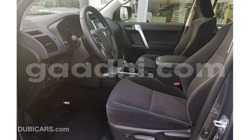 Big with watermark toyota prado somalia import dubai 3982