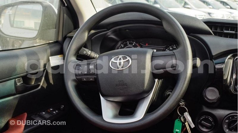 Big with watermark toyota hilux somalia import dubai 3984
