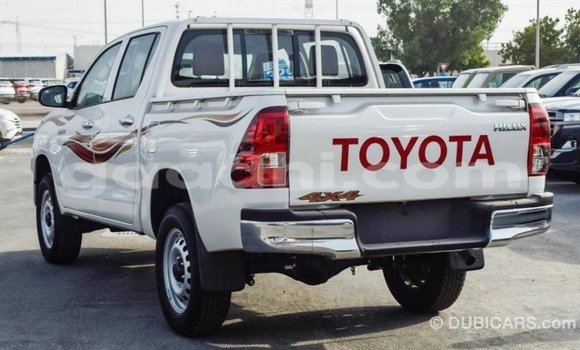 Buy Import Toyota Hilux White Car in Import - Dubai in Somalia Buy Import Toyota Hilux White Car in Import - Dubai in Somalia