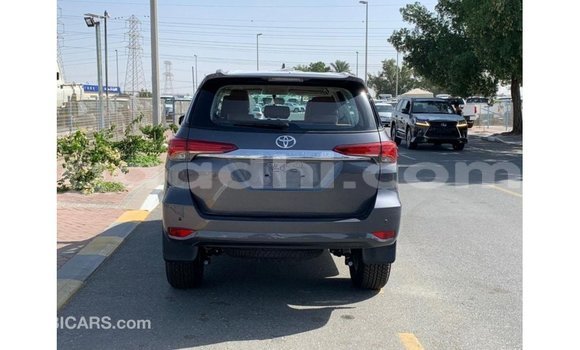 ይግዙ Imported Toyota Fortuner ሌላ መኪና በ Import - Dubai በ ሶማሊያ ይግዙ Imported Toyota Fortuner ሌላ መኪና በ Import - Dubai በ ሶማሊያ