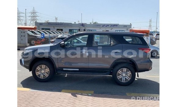 ይግዙ Imported Toyota Fortuner ሌላ መኪና በ Import - Dubai በ ሶማሊያ ይግዙ Imported Toyota Fortuner ሌላ መኪና በ Import - Dubai በ ሶማሊያ
