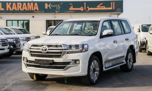 Buy Import Toyota Land Cruiser White Car in Import - Dubai in Somalia Buy Import Toyota Land Cruiser White Car in Import - Dubai in Somalia
