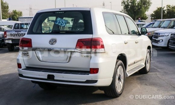 Buy Import Toyota Land Cruiser White Car in Import - Dubai in Somalia Buy Import Toyota Land Cruiser White Car in Import - Dubai in Somalia