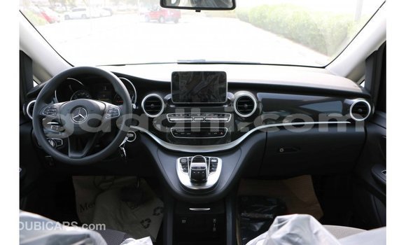 Buy Import Mercedes-Benz 250 Black Car in Import - Dubai in Somalia Buy Import Mercedes-Benz 250 Black Car in Import - Dubai in Somalia