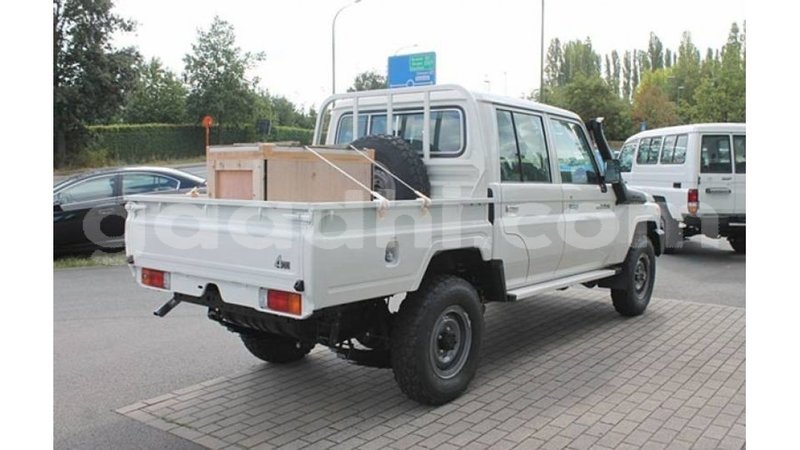 Big with watermark toyota land cruiser somalia import dubai 3993