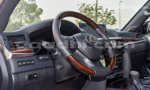 اشتري Imported Lexus LX أسود سيارة في Import - Dubai في الصومال اشتري Imported Lexus LX أسود سيارة في Import - Dubai في الصومال