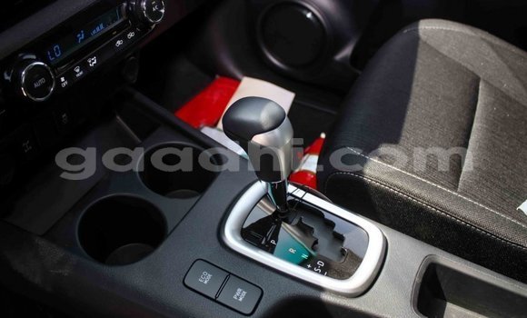 Nunua Imported Toyota Hilux Nyingine Gari ndani ya Import - Dubai nchini Somalia Nunua Imported Toyota Hilux Nyingine Gari ndani ya Import - Dubai nchini Somalia