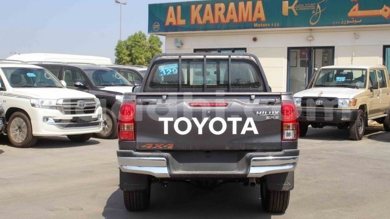 Big with watermark toyota hilux somalia import dubai 3997