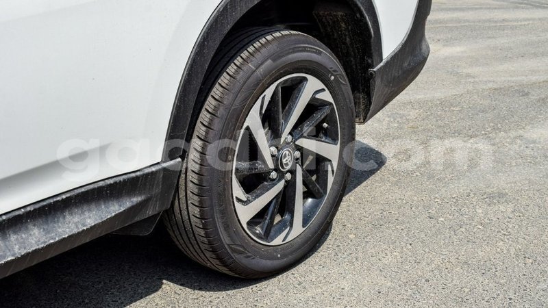 Big with watermark toyota rush somalia import dubai 4002