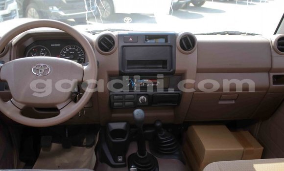 Buy Import Toyota Land Cruiser Beige Car in Import - Dubai in Somalia Buy Import Toyota Land Cruiser Beige Car in Import - Dubai in Somalia