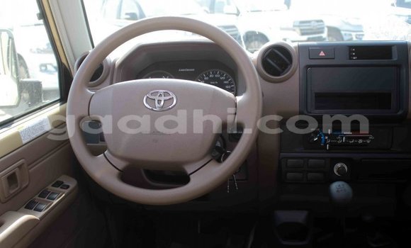 Buy Import Toyota Land Cruiser Beige Car in Import - Dubai in Somalia Buy Import Toyota Land Cruiser Beige Car in Import - Dubai in Somalia