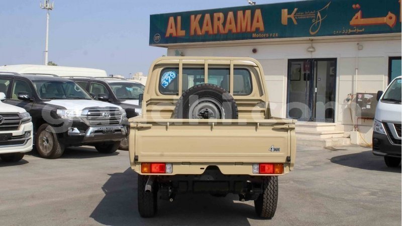 Big with watermark toyota land cruiser somalia import dubai 4003