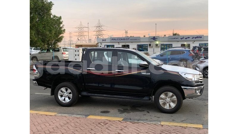 Big with watermark toyota hilux somalia import dubai 4005