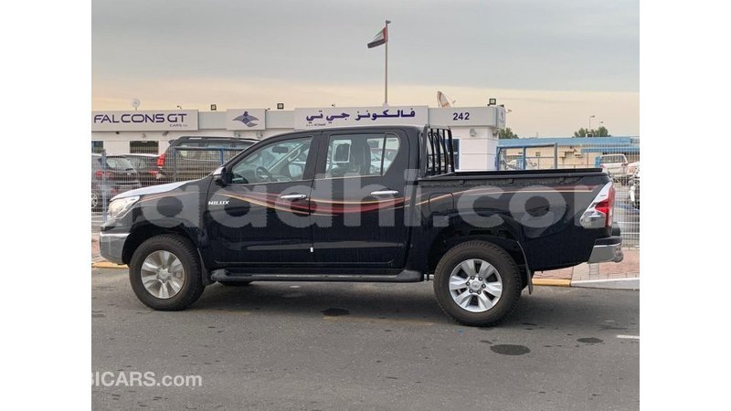 Big with watermark toyota hilux somalia import dubai 4005