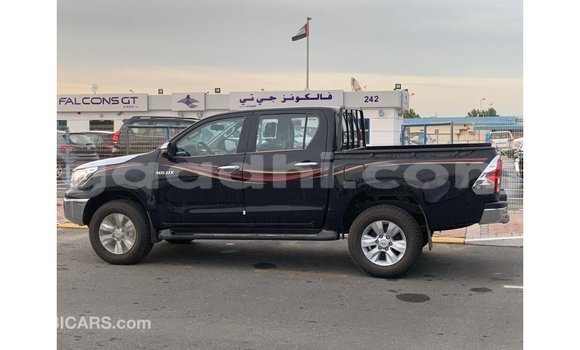 Imported Toyota Hilux Black Makiinaa iti Import - Dubai keessatti Somalia keessatti Imported Toyota Hilux Black Makiinaa iti Import - Dubai keessatti Somalia keessatti