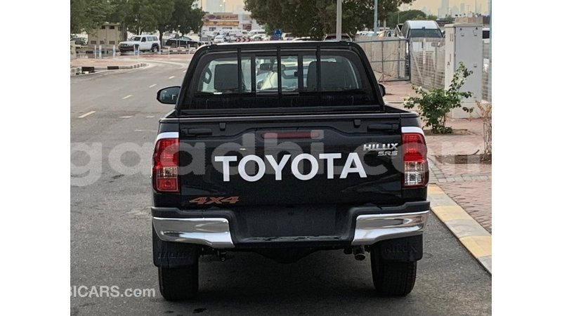 Big with watermark toyota hilux somalia import dubai 4005