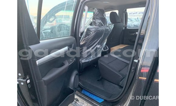 Imported Toyota Hilux Black Makiinaa iti Import - Dubai keessatti Somalia keessatti Imported Toyota Hilux Black Makiinaa iti Import - Dubai keessatti Somalia keessatti