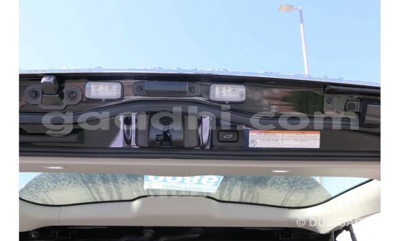 Nunua Imported Toyota Land Cruiser Nyeusi Gari ndani ya Import - Dubai nchini Somalia Nunua Imported Toyota Land Cruiser Nyeusi Gari ndani ya Import - Dubai nchini Somalia
