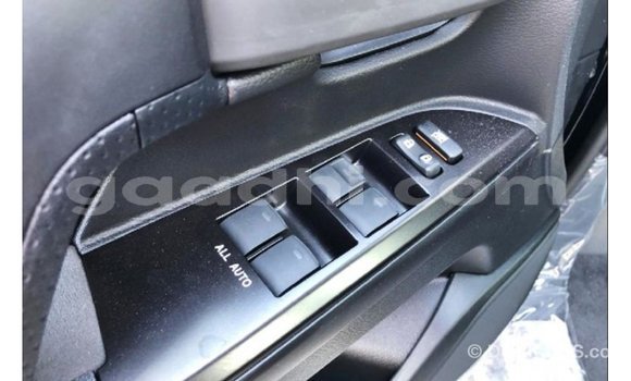 Nunua Imported Toyota Land Cruiser Nyeusi Gari ndani ya Import - Dubai nchini Somalia Nunua Imported Toyota Land Cruiser Nyeusi Gari ndani ya Import - Dubai nchini Somalia