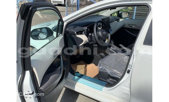ይግዙ Imported Toyota Corolla ነጭ መኪና በ Import - Dubai በ ሶማሊያ ይግዙ Imported Toyota Corolla ነጭ መኪና በ Import - Dubai በ ሶማሊያ