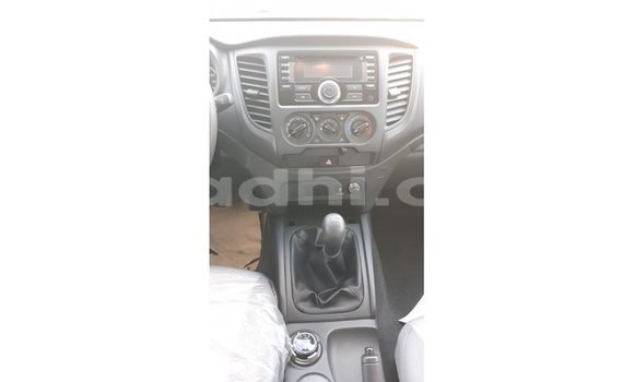 Buy Import Mitsubishi L200 White Car in Import - Dubai in Somalia Buy Import Mitsubishi L200 White Car in Import - Dubai in Somalia