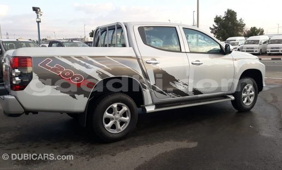 Buy Import Mitsubishi L200 White Car in Import - Dubai in Somalia Buy Import Mitsubishi L200 White Car in Import - Dubai in Somalia