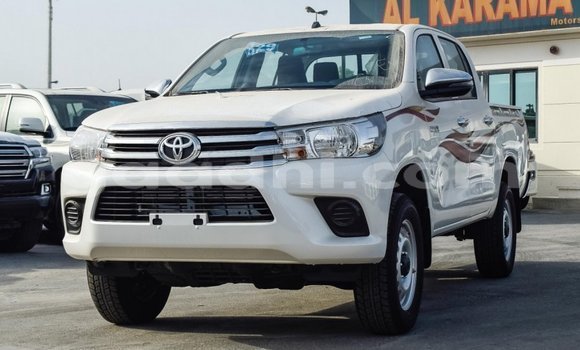 ይግዙ Imported Toyota Hilux ነጭ መኪና በ Import - Dubai በ ሶማሊያ ይግዙ Imported Toyota Hilux ነጭ መኪና በ Import - Dubai በ ሶማሊያ
