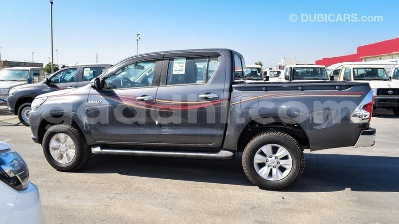 Big with watermark toyota hilux somalia import dubai 4015