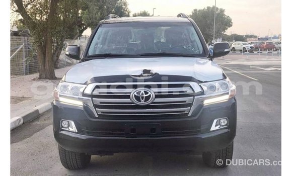 اشتري Imported Toyota Land Cruiser أسود سيارة في Import - Dubai في الصومال اشتري Imported Toyota Land Cruiser أسود سيارة في Import - Dubai في الصومال