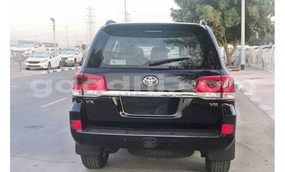 اشتري Imported Toyota Land Cruiser أسود سيارة في Import - Dubai في الصومال اشتري Imported Toyota Land Cruiser أسود سيارة في Import - Dubai في الصومال