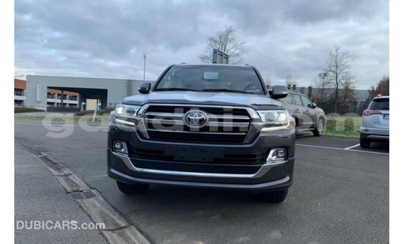 Nunua Imported Toyota Land Cruiser Nyeusi Gari ndani ya Import - Dubai nchini Somalia Nunua Imported Toyota Land Cruiser Nyeusi Gari ndani ya Import - Dubai nchini Somalia
