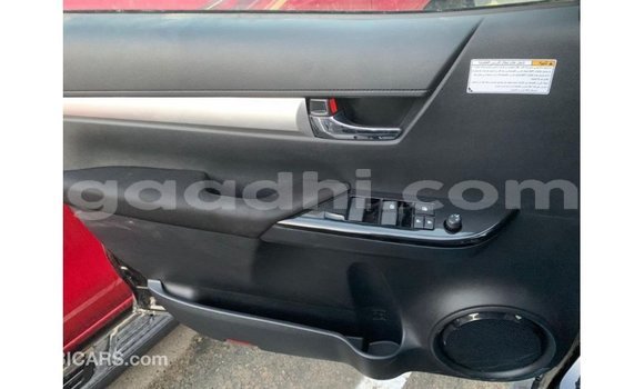 Imported Toyota Hilux Black Makiinaa iti Import - Dubai keessatti Somalia keessatti Imported Toyota Hilux Black Makiinaa iti Import - Dubai keessatti Somalia keessatti