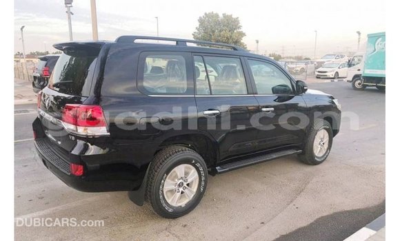 ይግዙ Imported Toyota Land Cruiser ጥቁር መኪና በ Import - Dubai በ ሶማሊያ ይግዙ Imported Toyota Land Cruiser ጥቁር መኪና በ Import - Dubai በ ሶማሊያ