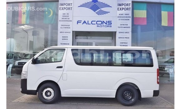 اشتري Imported Toyota Hiace أبيض سيارة في Import - Dubai في الصومال اشتري Imported Toyota Hiace أبيض سيارة في Import - Dubai في الصومال