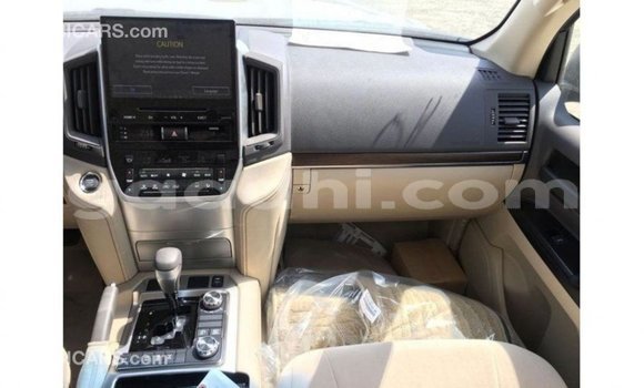 اشتري Imported Toyota Land Cruiser أسود سيارة في Import - Dubai في الصومال اشتري Imported Toyota Land Cruiser أسود سيارة في Import - Dubai في الصومال