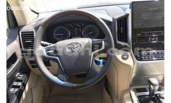 اشتري Imported Toyota Land Cruiser أسود سيارة في Import - Dubai في الصومال اشتري Imported Toyota Land Cruiser أسود سيارة في Import - Dubai في الصومال