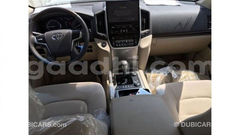 Big with watermark toyota land cruiser somalia import dubai 4040