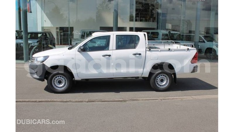 Big with watermark toyota hilux somalia import dubai 4044