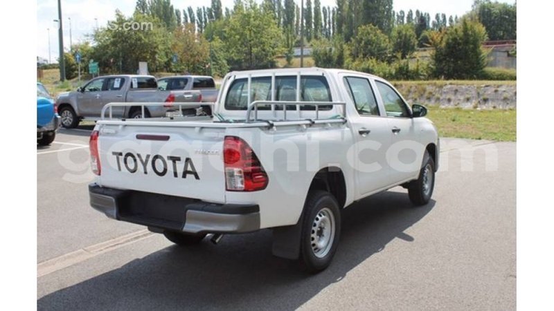 Big with watermark toyota hilux somalia import dubai 4044