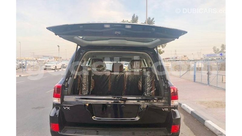 Big with watermark toyota land cruiser somalia import dubai 4047