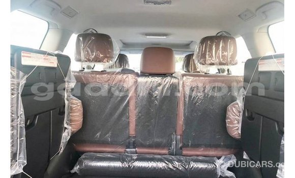 ይግዙ Imported Toyota Land Cruiser ጥቁር መኪና በ Import - Dubai በ ሶማሊያ ይግዙ Imported Toyota Land Cruiser ጥቁር መኪና በ Import - Dubai በ ሶማሊያ