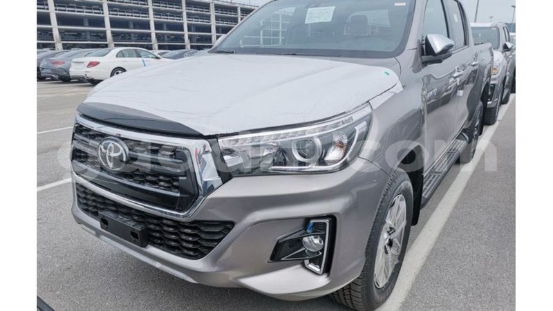 Big with watermark toyota hilux somalia import dubai 4049