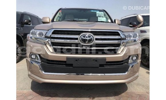 ይግዙ Imported Toyota Land Cruiser ሌላ መኪና በ Import - Dubai በ ሶማሊያ ይግዙ Imported Toyota Land Cruiser ሌላ መኪና በ Import - Dubai በ ሶማሊያ